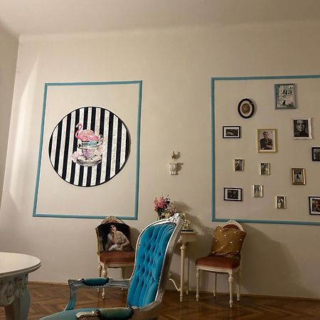 Barbie Baroque Lägenhet Budapest Exteriör bild